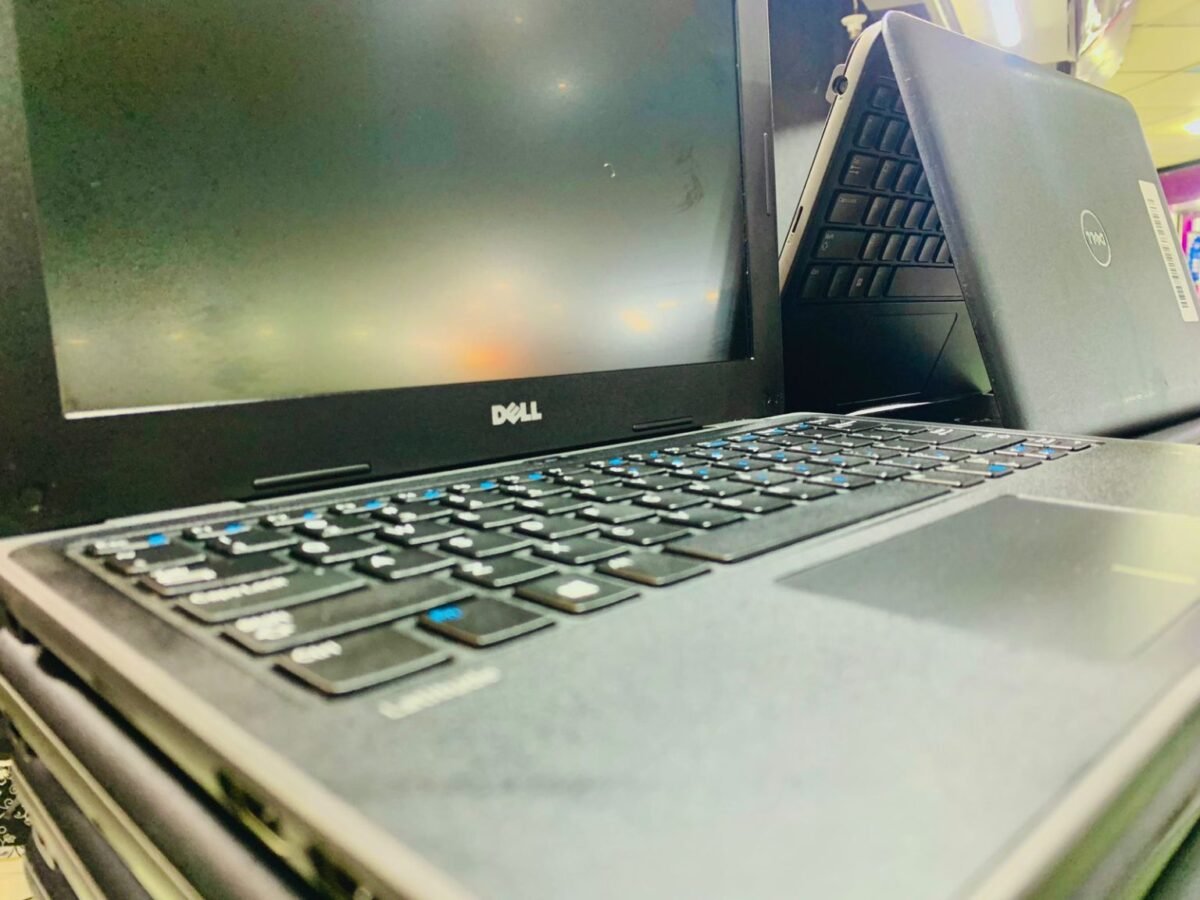 Dell Laptop 3180 | 128GB Storage | 8GB RAM | Dual-core 1.6GHz | Windows 10 | 6th Generation | 11.6″ Screen